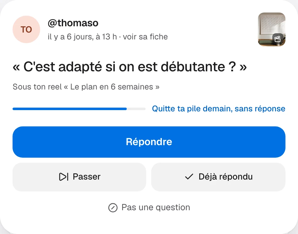 La carte du dessus dans Qui attend, avec Répondre, Passer, Déjà répondu et Pas une question